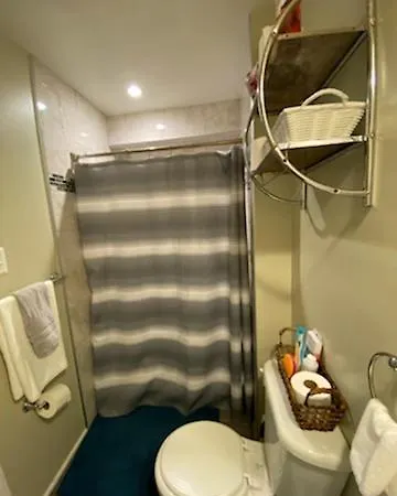 Hidden Gem Near Downtown Frederick And Shopping Apartment Exterior photo